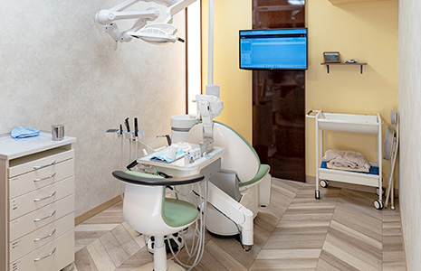 初石デンタルクリニック